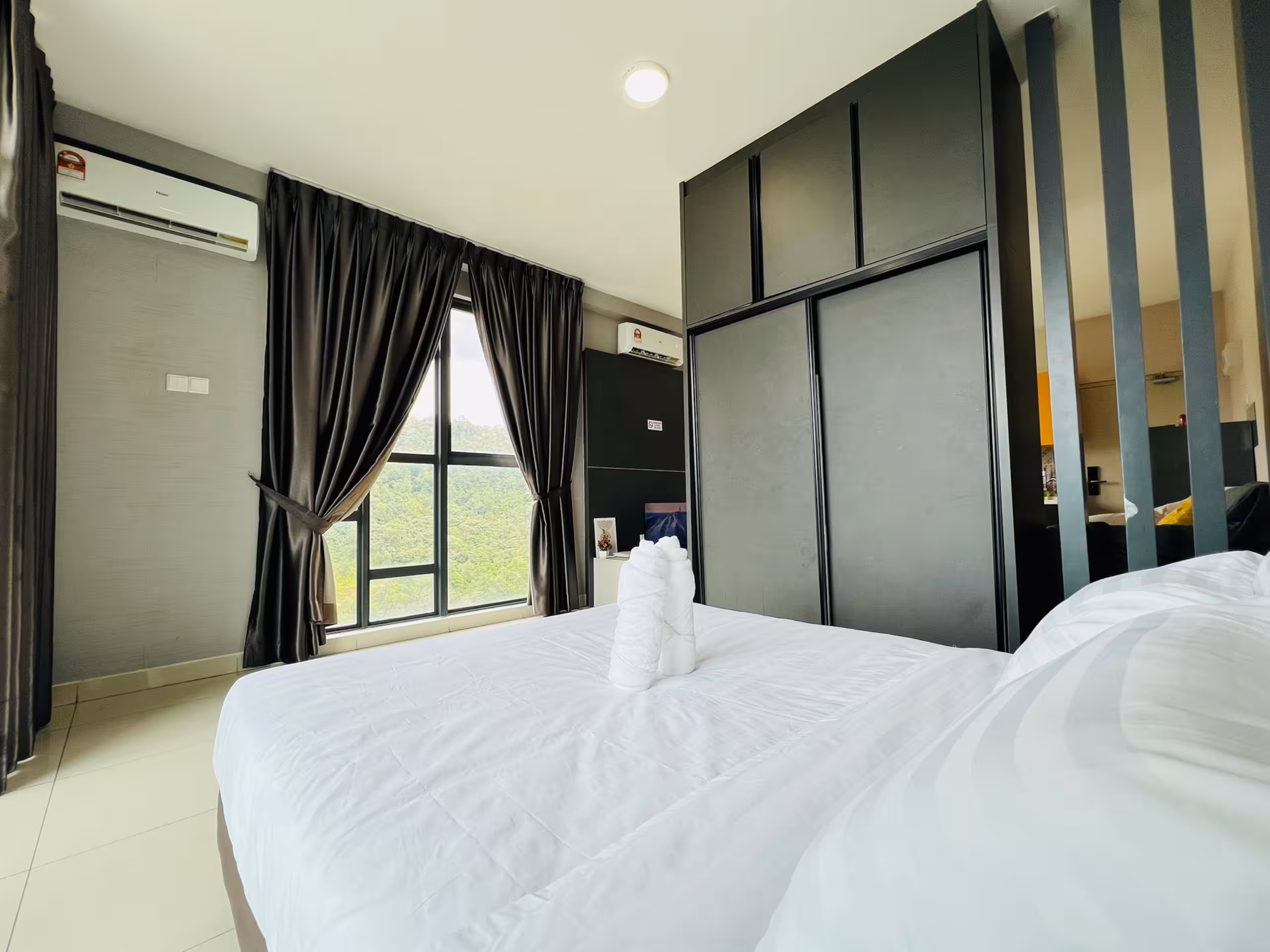 Studio Condo at Sky Romance