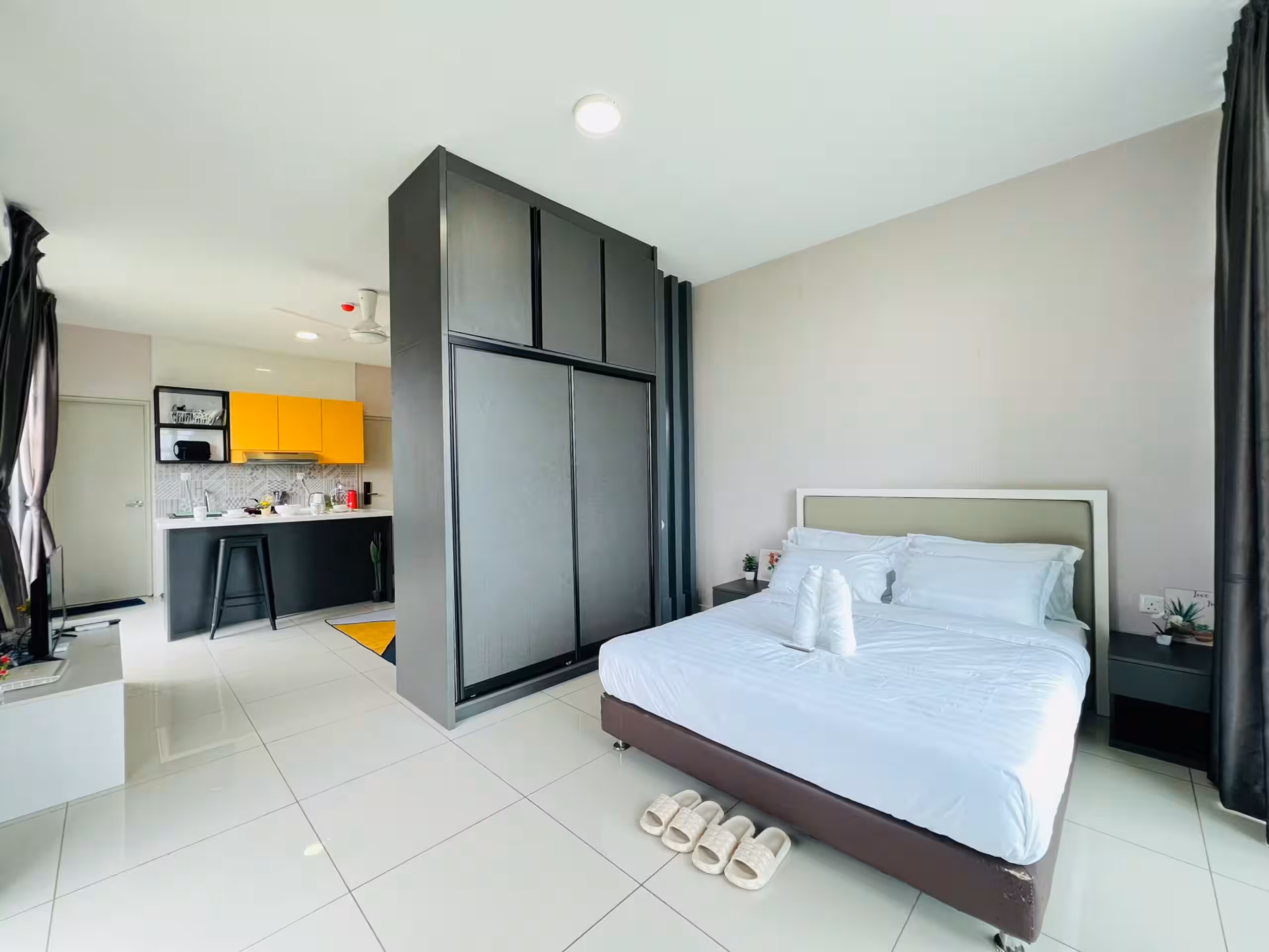 Studio Condo at Sky Romance