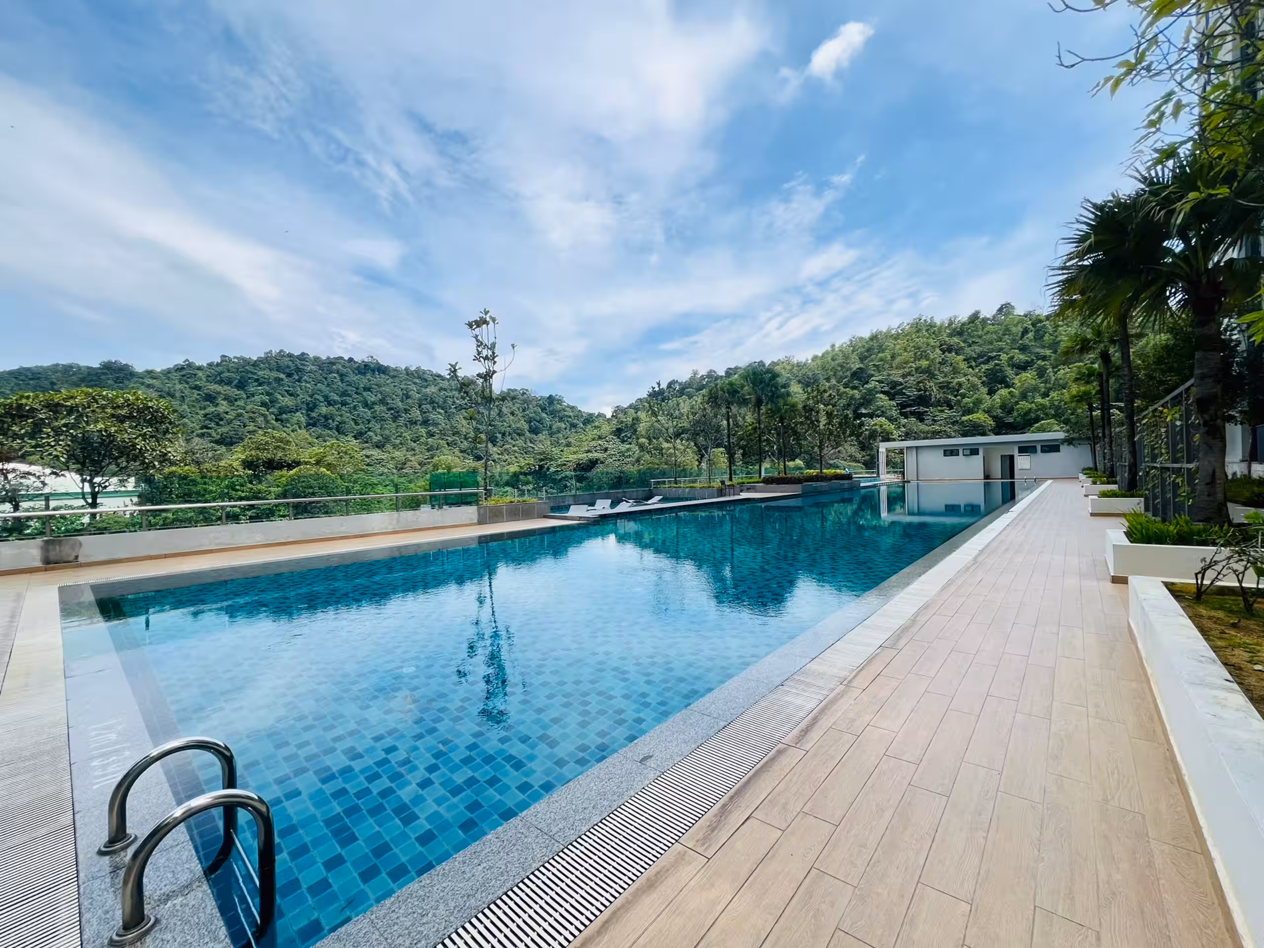 Studio Condo at Sky Romance