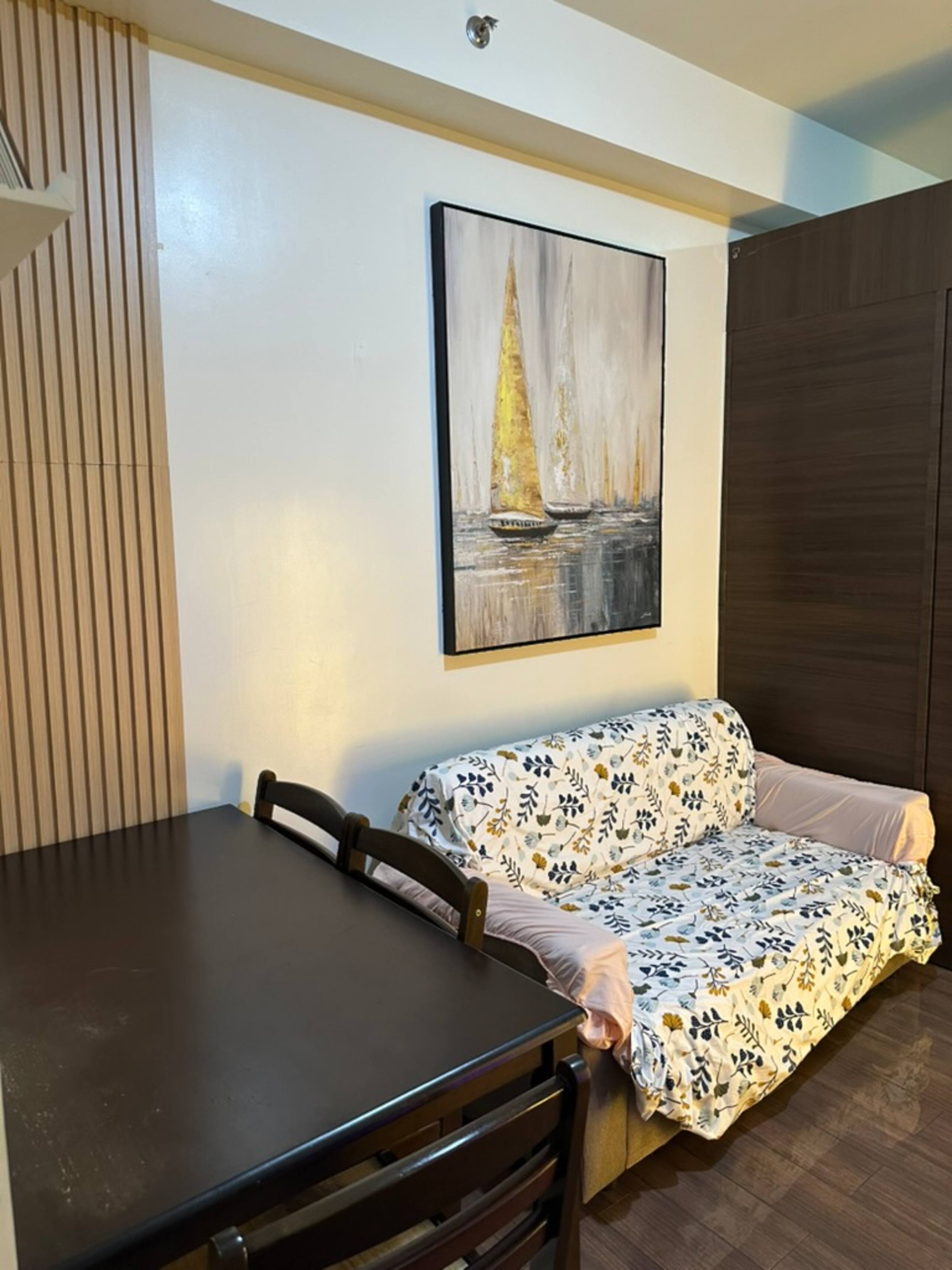 Air Residences, Ayala, Queen Bed