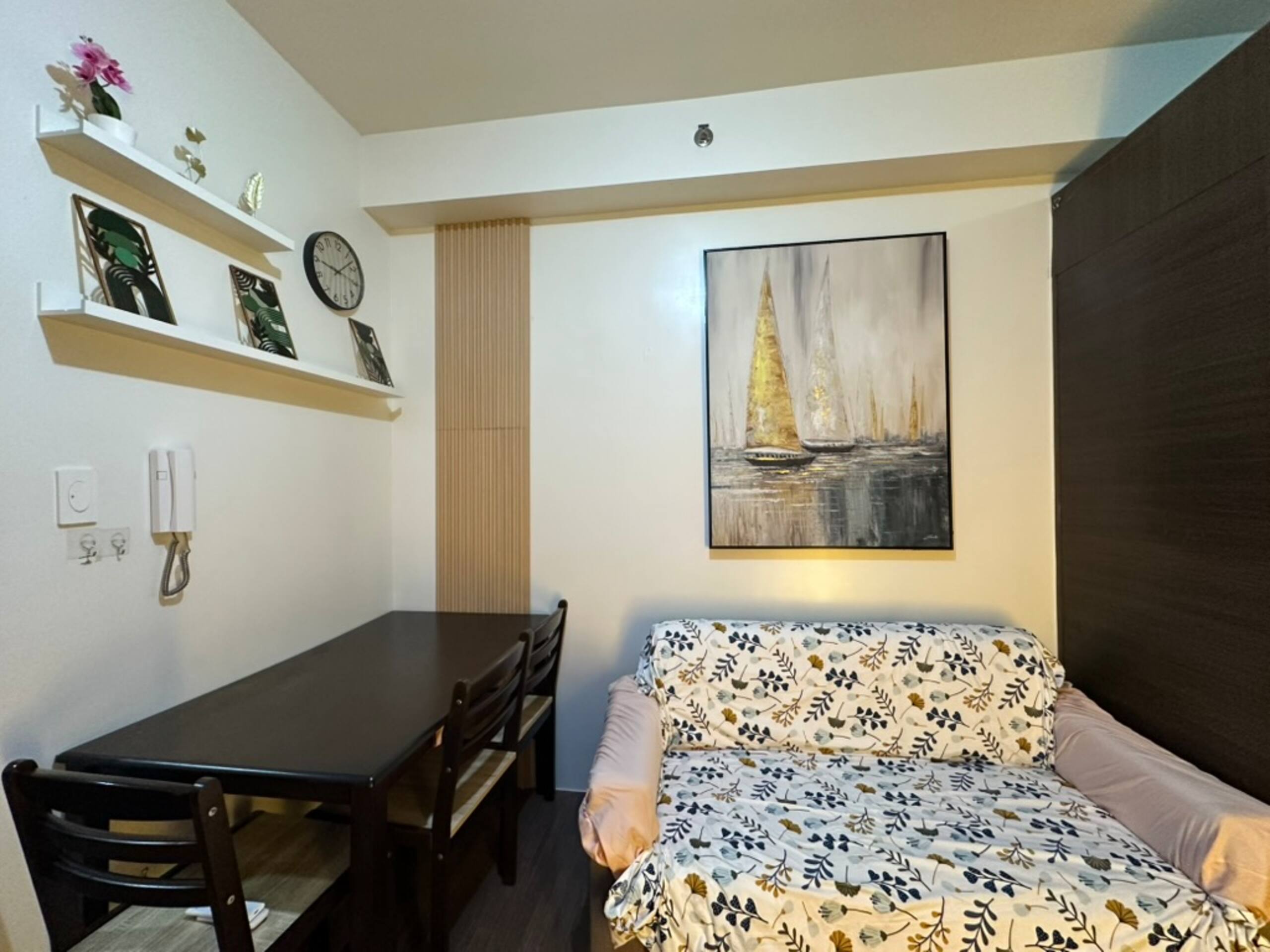 Air Residences, Ayala, Queen Bed