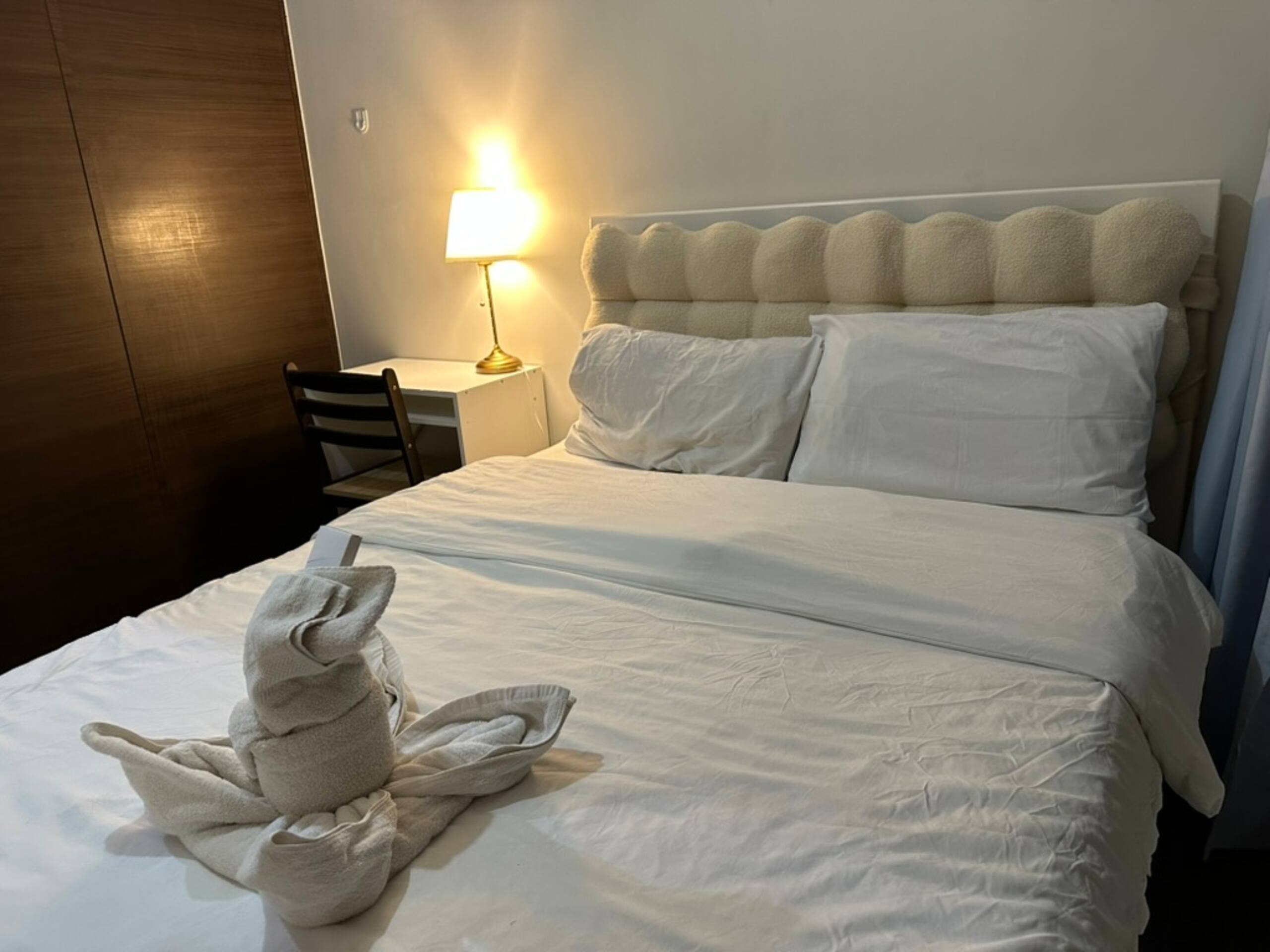 Air Residences, Ayala, Queen Bed