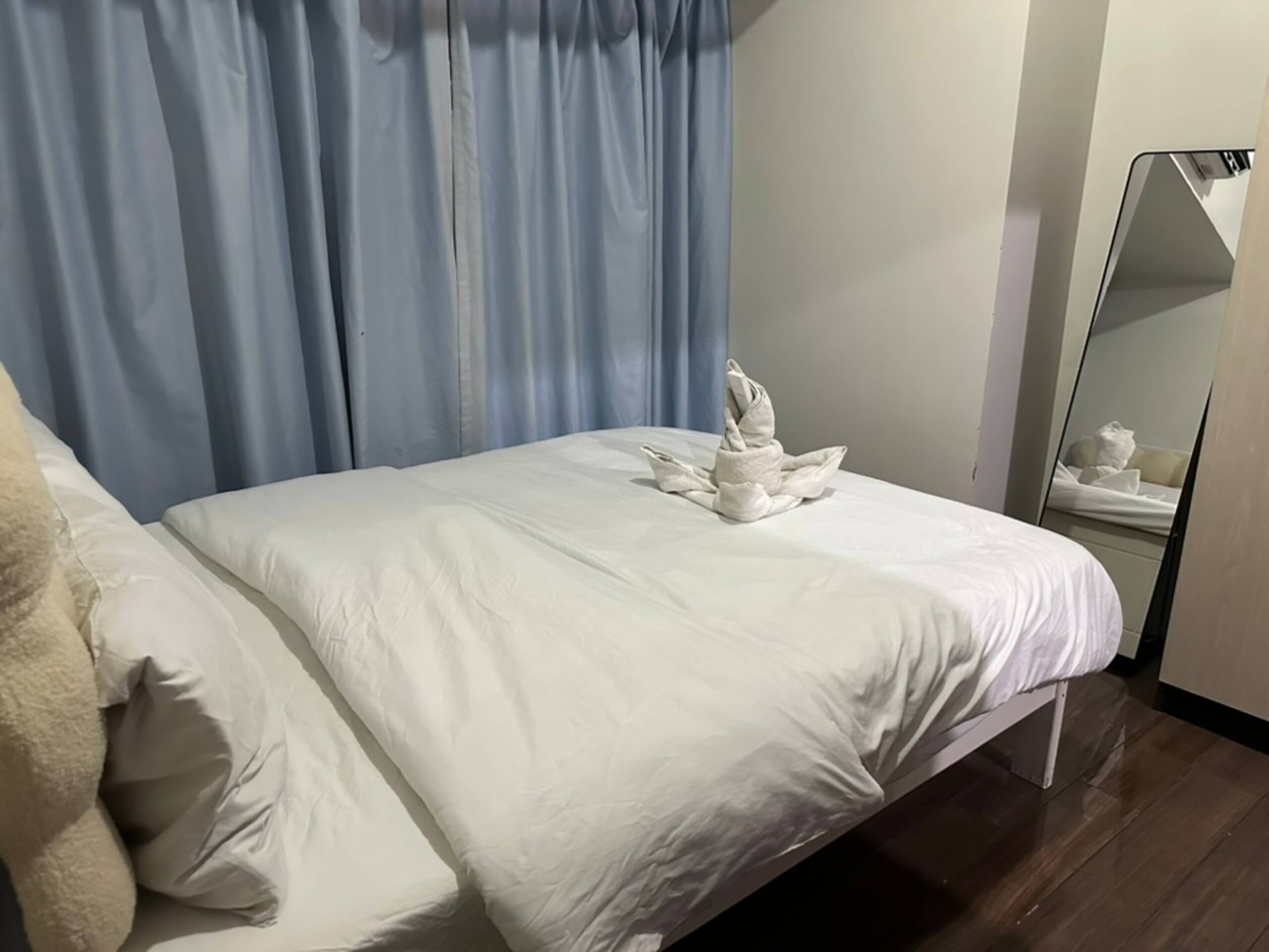 Air Residences, Ayala, Queen Bed