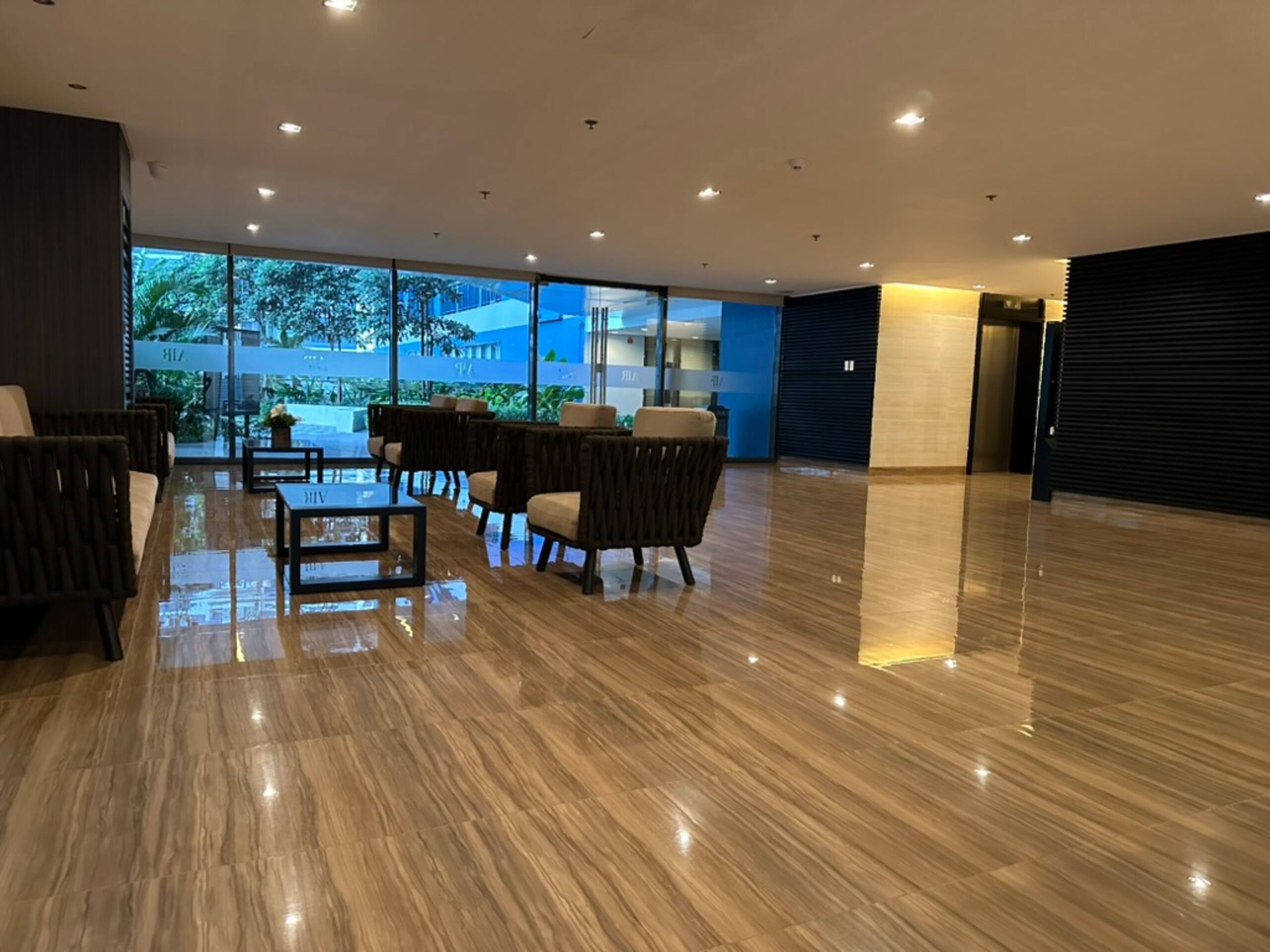 Air Residences, Ayala, Queen Bed