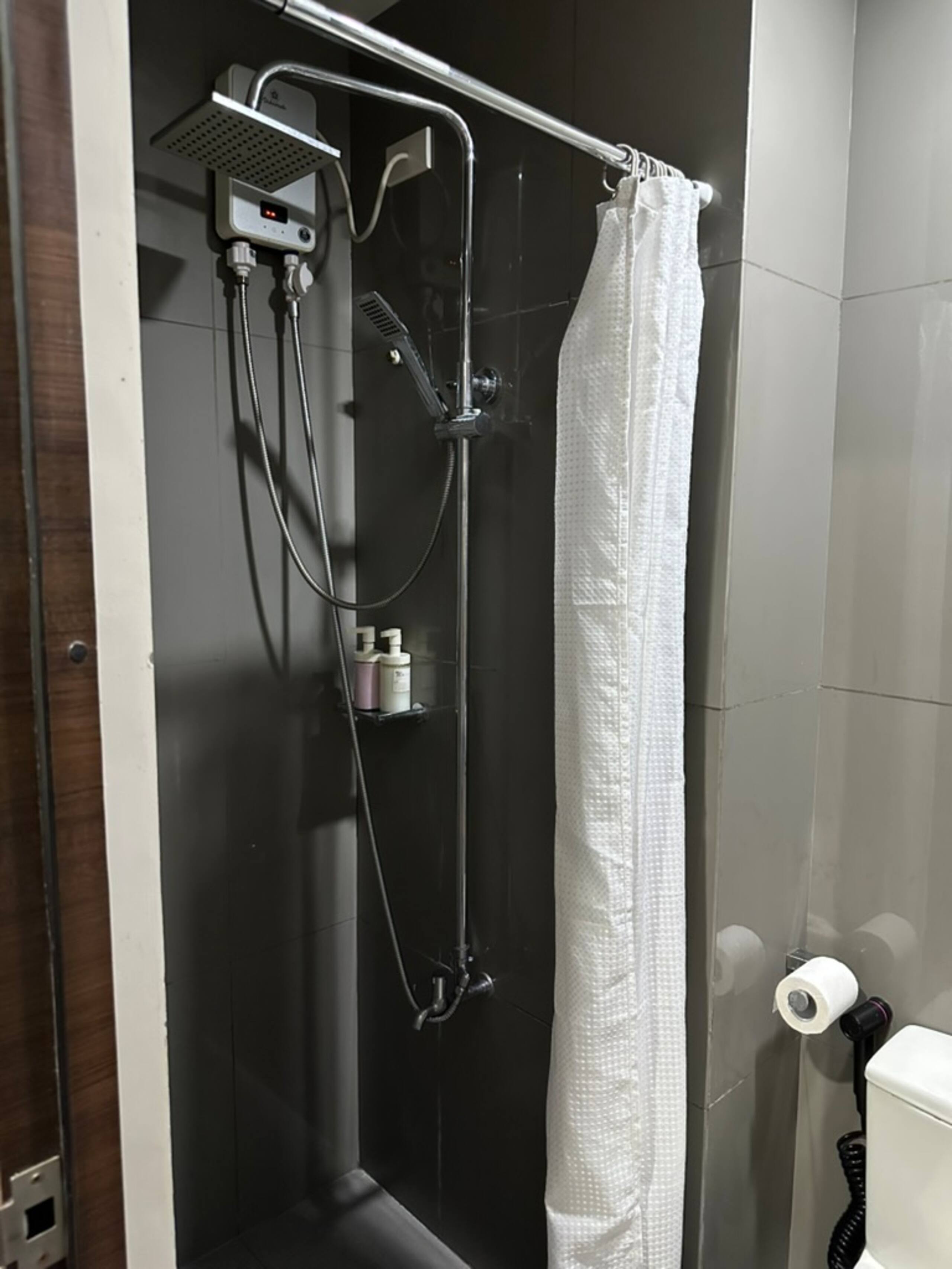 Air Residences, Ayala, Queen Bed